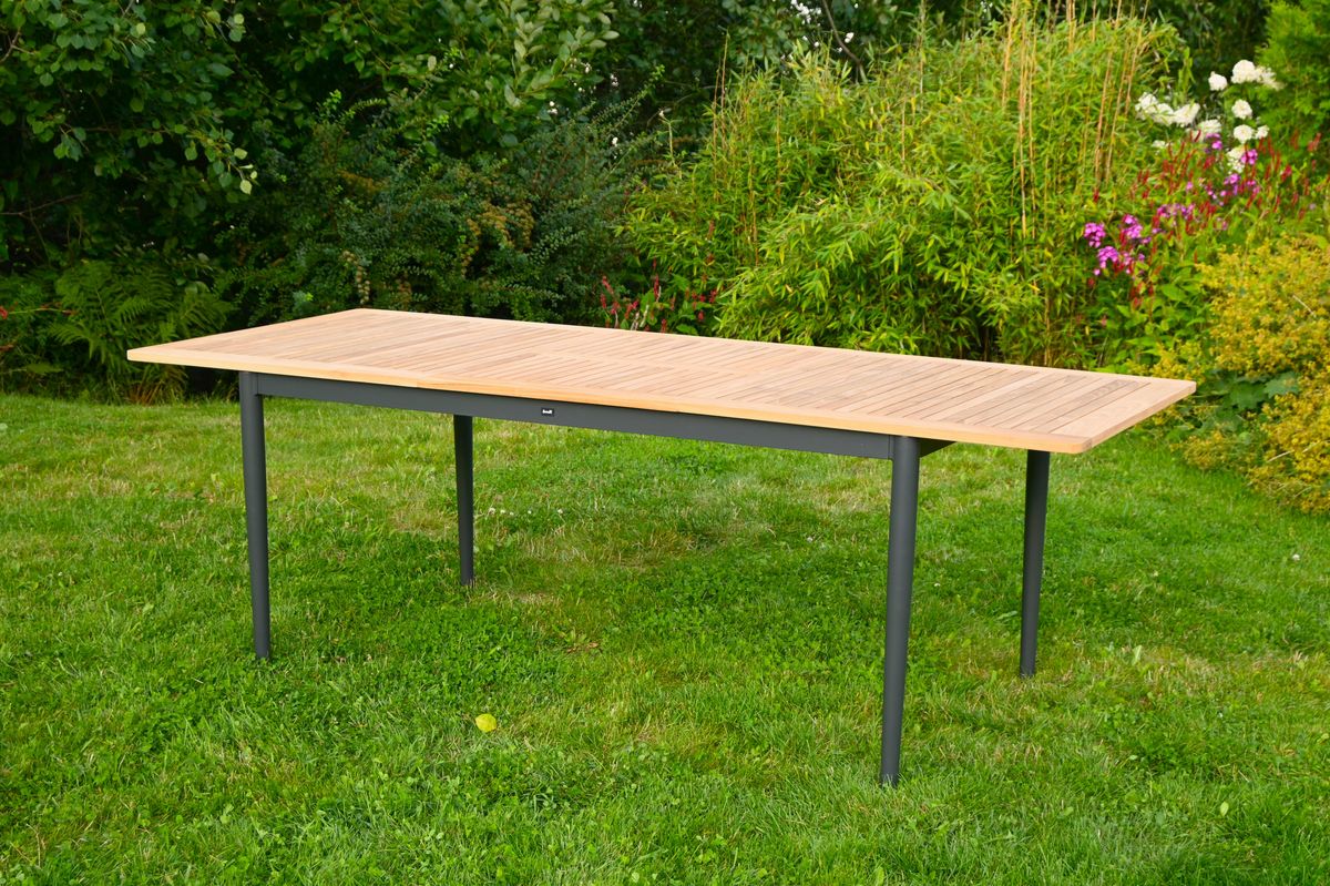 Figaro sett 6 stabelbare stoler+uttrekksbord - teak