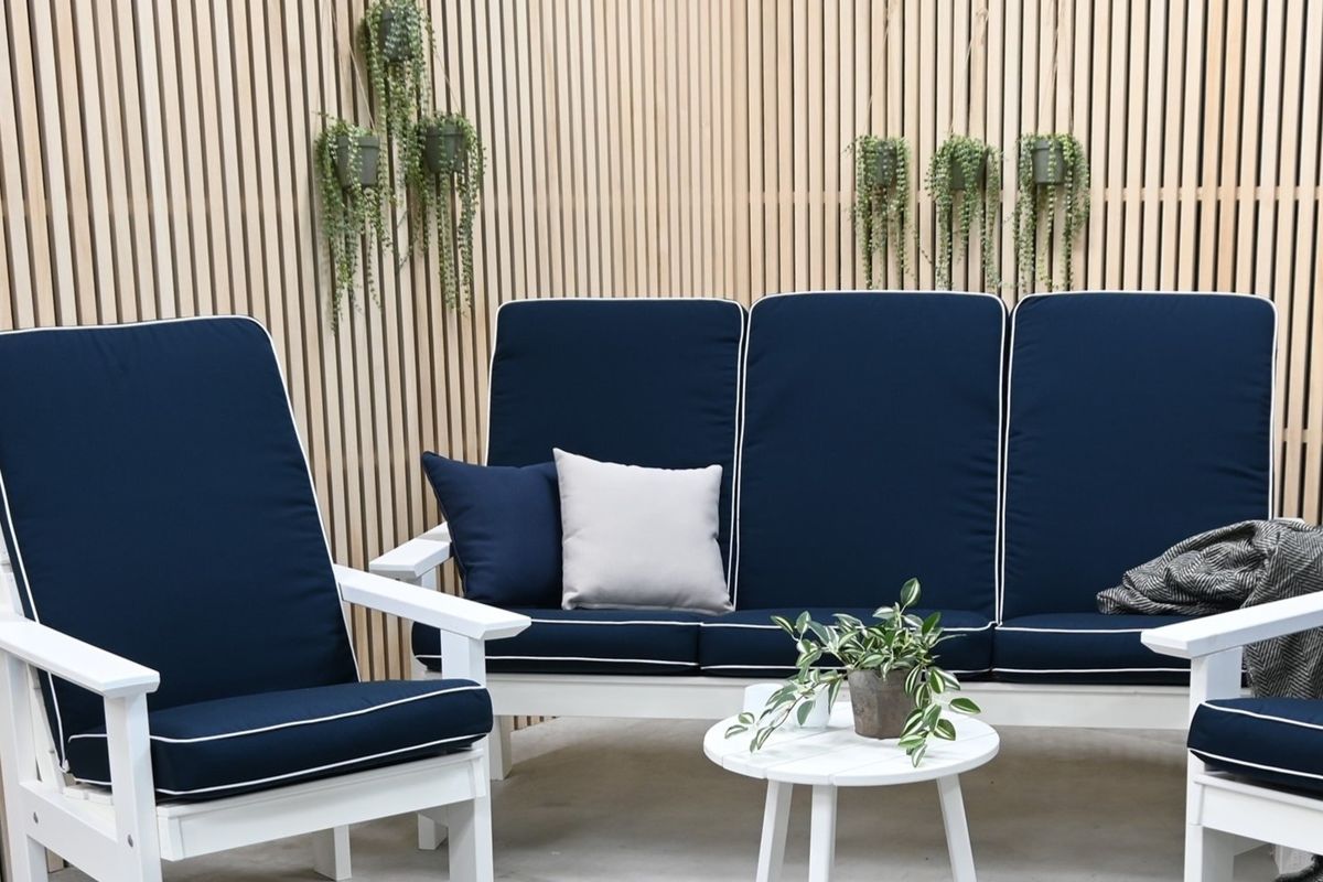 Nymark Høy putesett 3+1+1 - design Marine, 5 puter 